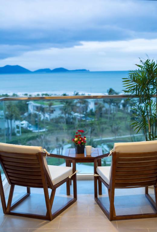 Cam-Ranh-Riviera-Beach-Resort-2