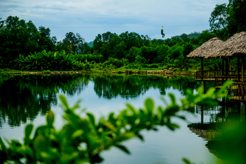 gia-ve-khoang-nong-alba-thanh-tan-hue-resort