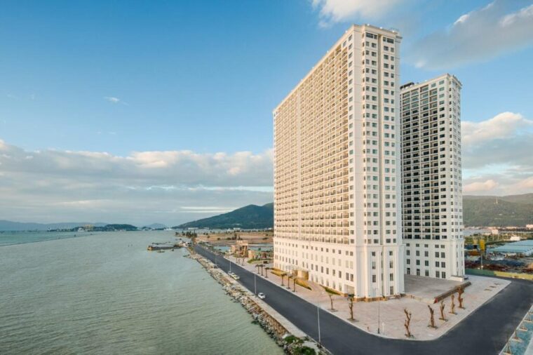 khach-san-golden-bay-hotel-da-nang