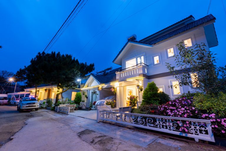 combo-villa-hoang-yen-da-lat-va-ve-may-bay