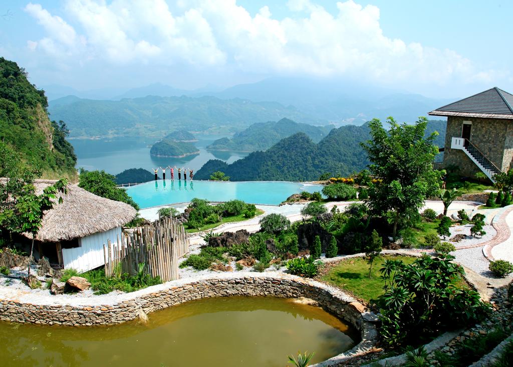 Top-5-khu-resort-dep-nhat-o-Hoa-Binh-11