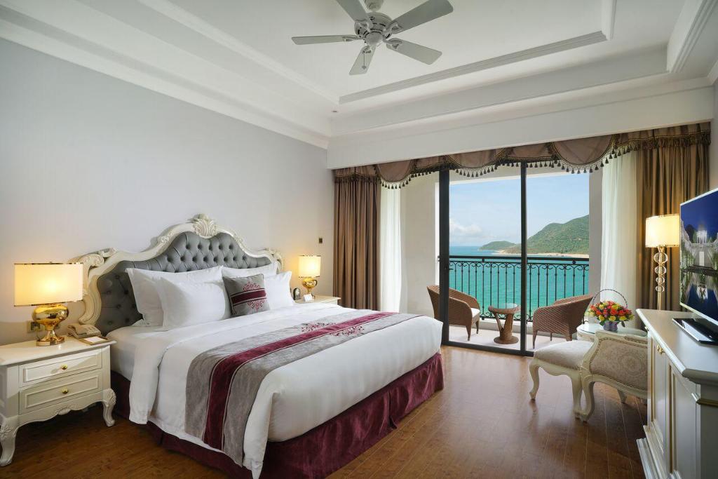 combo-sai-gon-vinpearl-nha-trang-resort-ve-may-bay-1-2-3-ngay-dem-2