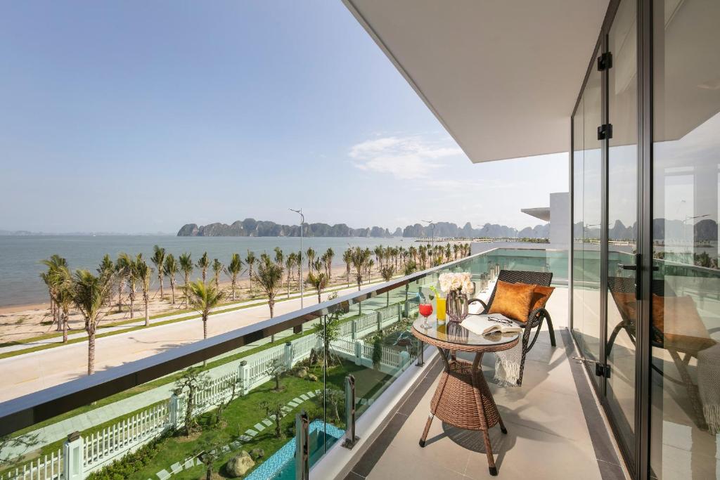 review-cac-biet-thu-villa-cho-thue-tai-ha-long-4