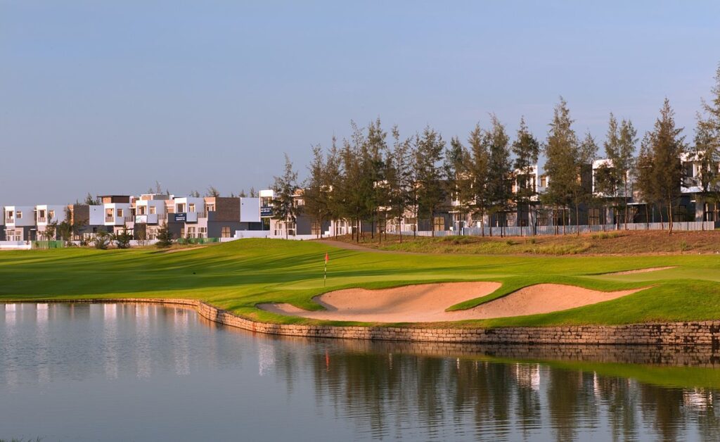 chuong-trinh-uu-dai-tai-Montgomerie-Links-6