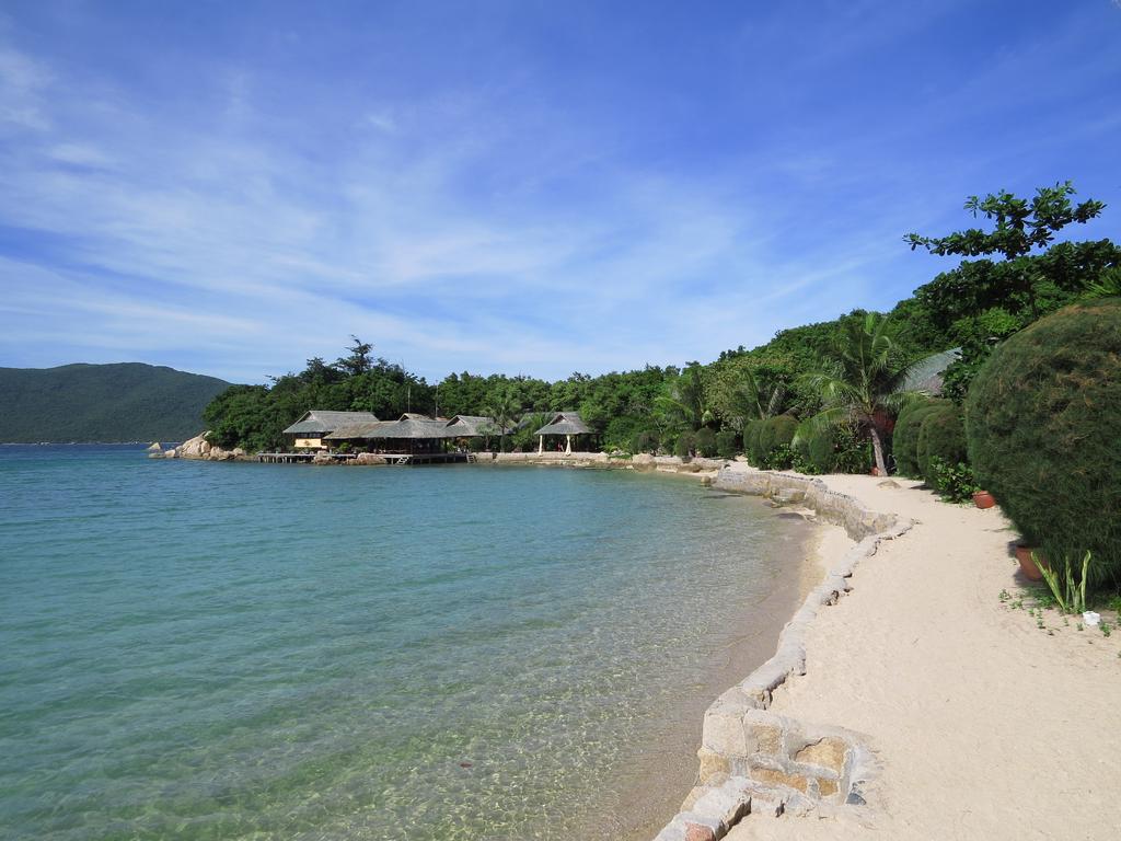 WHALE-ISLAND-RESORT-nha-trang-gia-re