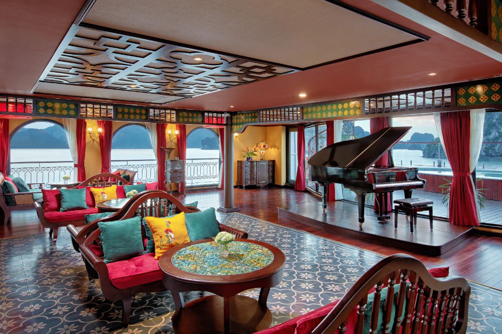 6 Cochinchine lounge Indochine Premium Cruise Halong Bay (1) (1) (1)