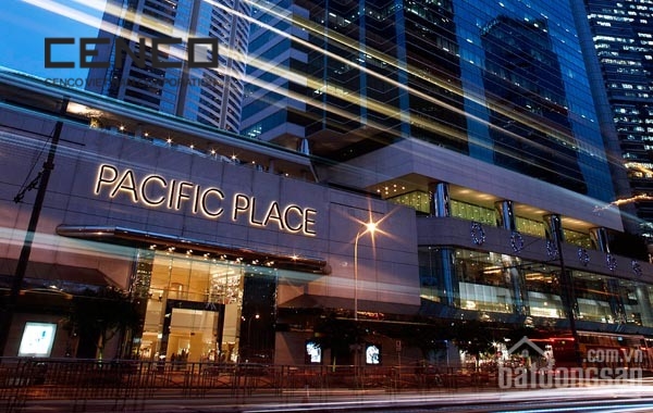 Mặt trước tòa nhà Pacific Place